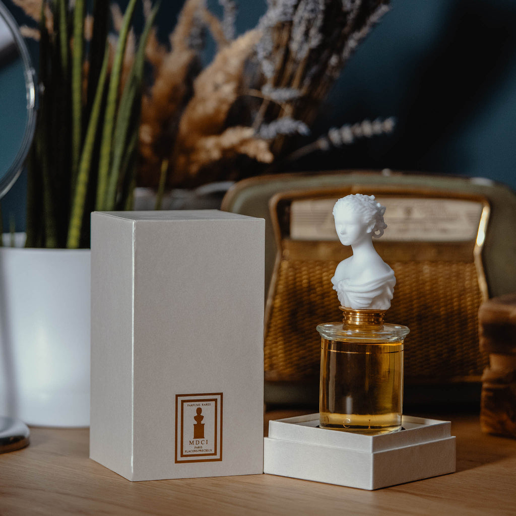 MDCI Busts are a highly collectible pieces to top your beautiful flacon from this gorgeous bespoke fragrance house. Add your bust to your flacon and feel like you own a timeless piece that belongs in a museum. Image reference "La Belle Helene"